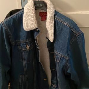 Mens Jean jacket with sheep skin inside. Size L